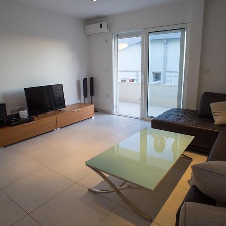 Becici Three-Bedroom Penthouse Apartment With Jacuzzi المظهر الخارجي الصورة